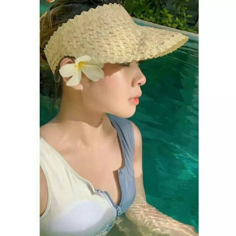 Topi Anyaman Golf Wanita Rotan Multifungsi