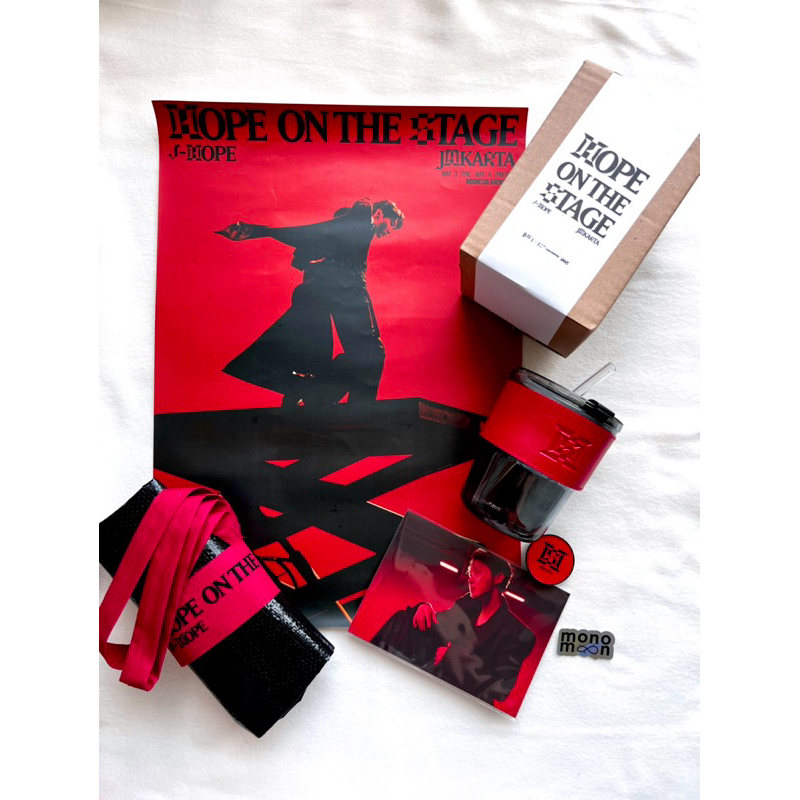 

OFFICIAL GOODIE BAG JHOPE ON STAGE JAKARTA (WANIB BACA KETERANGAN!)