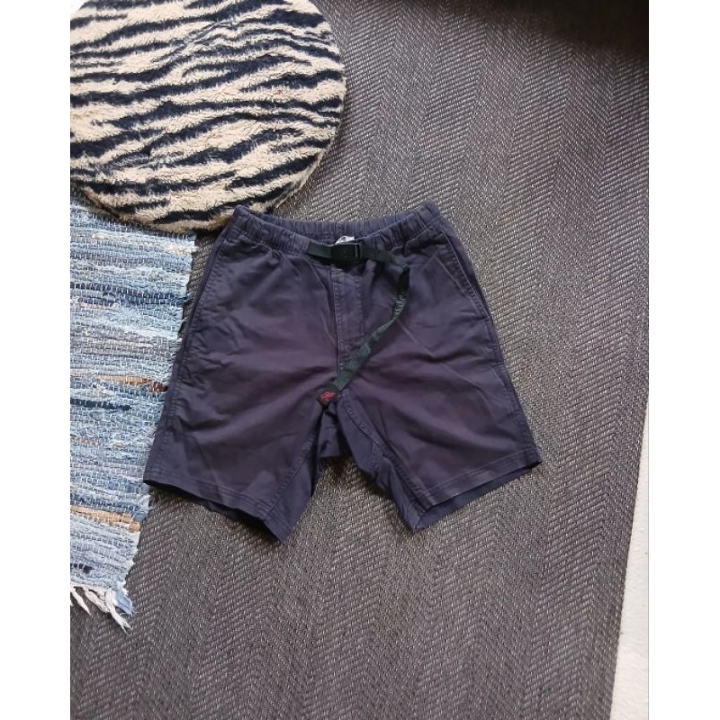 celana pendek GRAMICCI