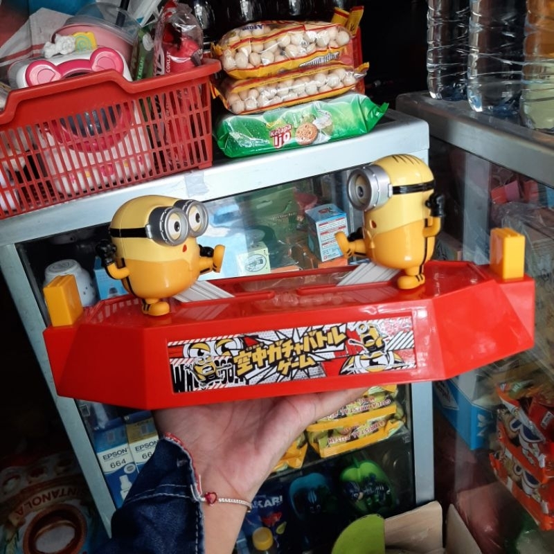 figure minion kungfu gacha battle game takara tomy