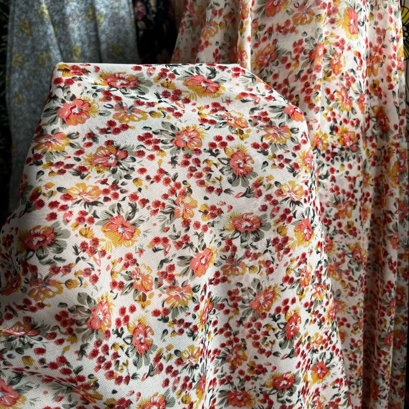 kain sifon sutra premium motif bunga kecil