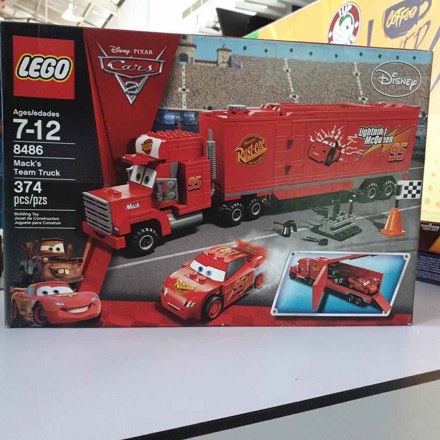 LEGO 8486 Disney Pixar Cars 2 Mack's Team Truck ORI