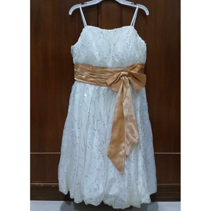 Gaun Pesta Wanita Remaja Putih Pita Gold Rok Balon – Baju Pesta – Dress Formal Elegan Pita Besar – P