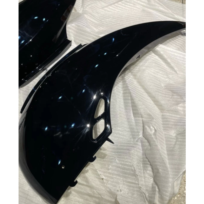 Cover Body Samping Scoopy Karbu Hitam Kanan 83500KYT940FMB