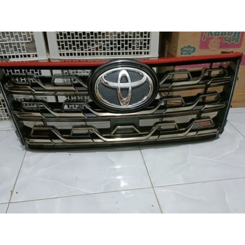 gril atas fortuner trd 2022_2025