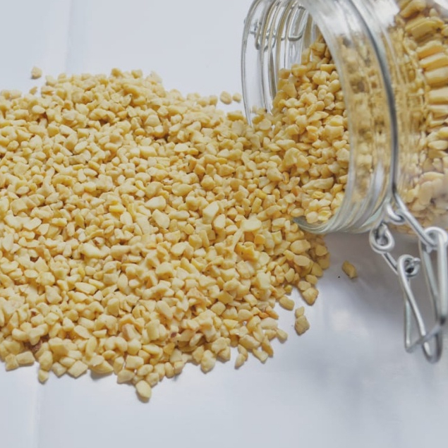 

Kacang Mede Menir BB1 campuran bumbu ( ayam gepuk, pecel, gado-gado ) 1kg Mentah