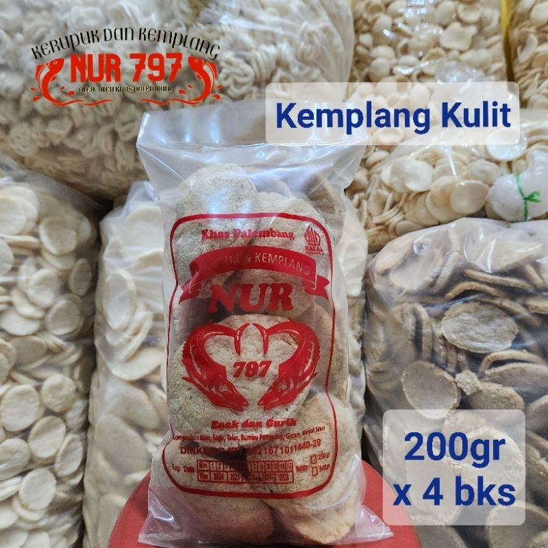 

KULIT 800 gram ikan tenggiri super kerupuk dan kemplang NUR 797 khas palembang asli