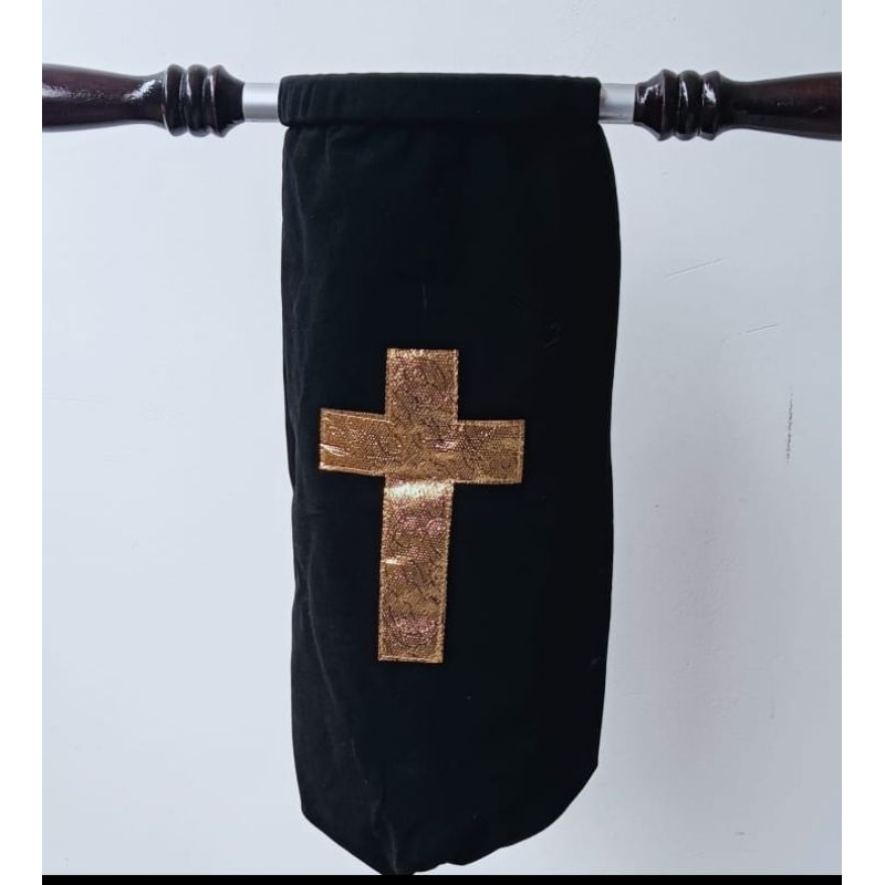 Kantong Kolekte Persembahan Salib