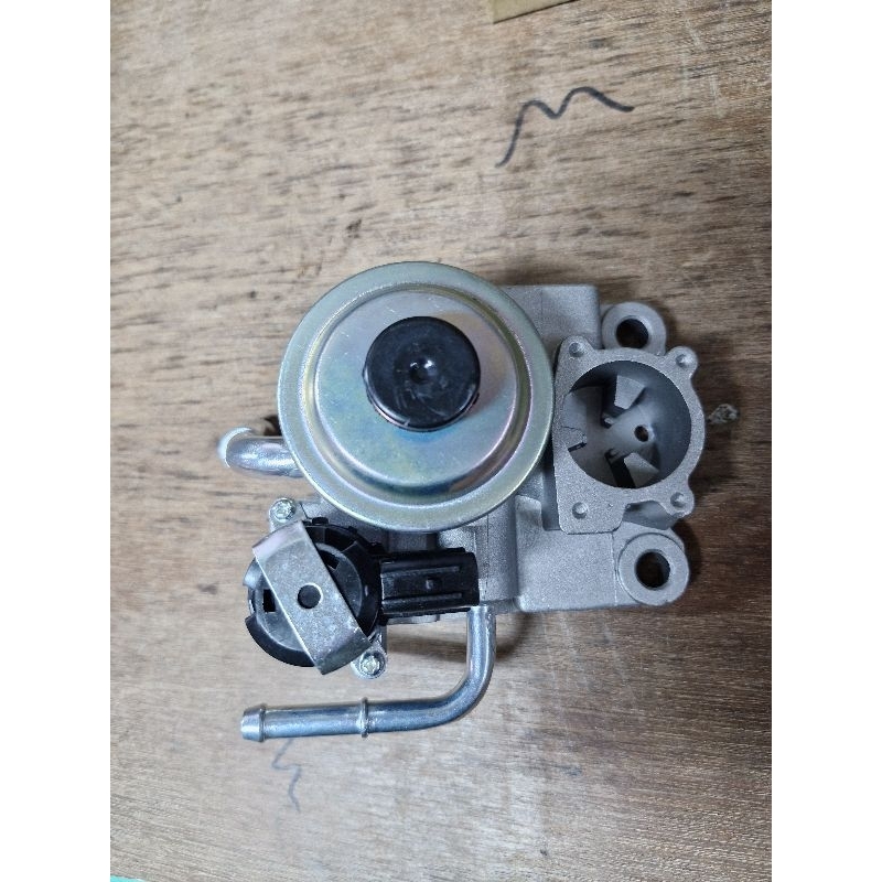 Pompa Solar Body Fuel Filter Mitsubishi Pajero Sport Exceed 2010