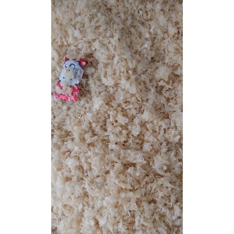 

Sarang burung warna krem hancuran sedang kecil siap masak hrg tertera per.1gram ya kka 4.000k. minimal pembelian 10 gram ya kka