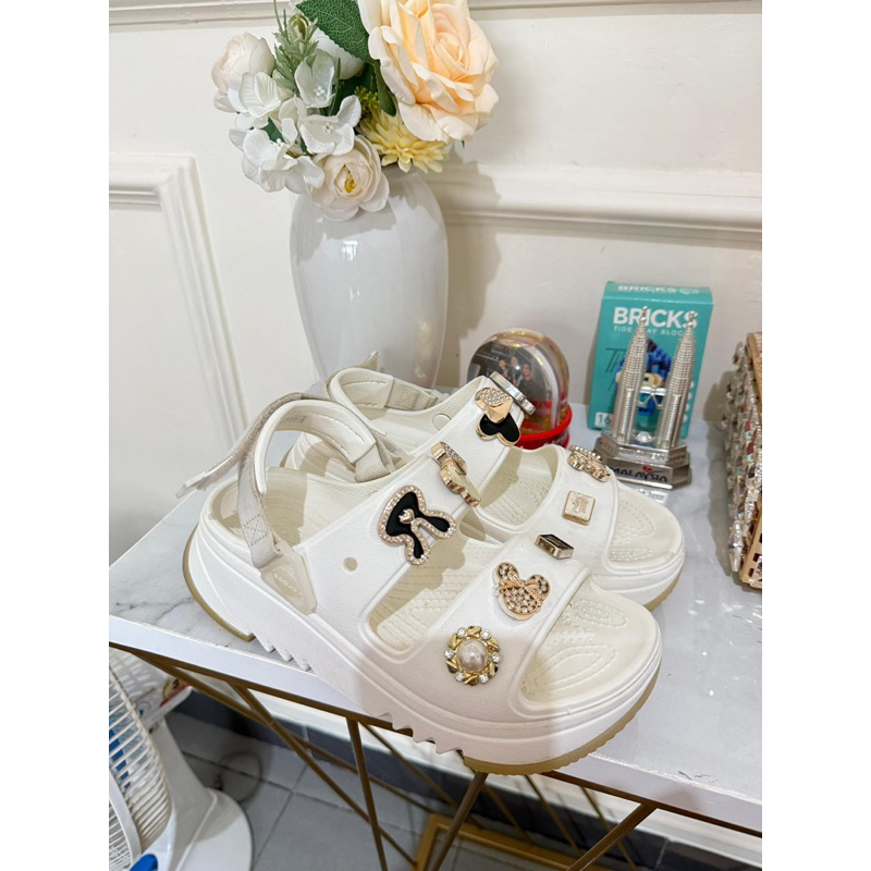 Preloved Crocs Original (Free Jibbitz)