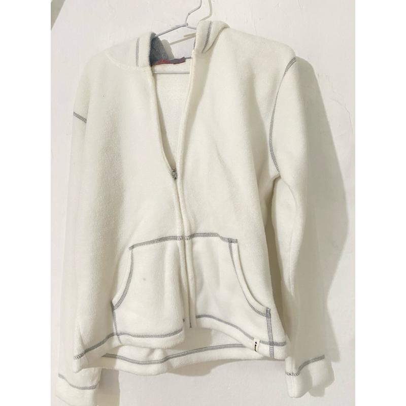 Winter Bulu Outerwear White Jacket Putih Dengan Sleting  Dan Kantung Baju Sweater Bulu Putih Halus C