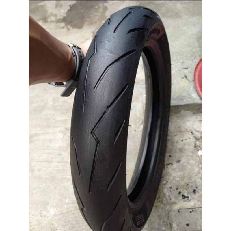 Sepasang Pirelli Diablo Rosso Ring 14