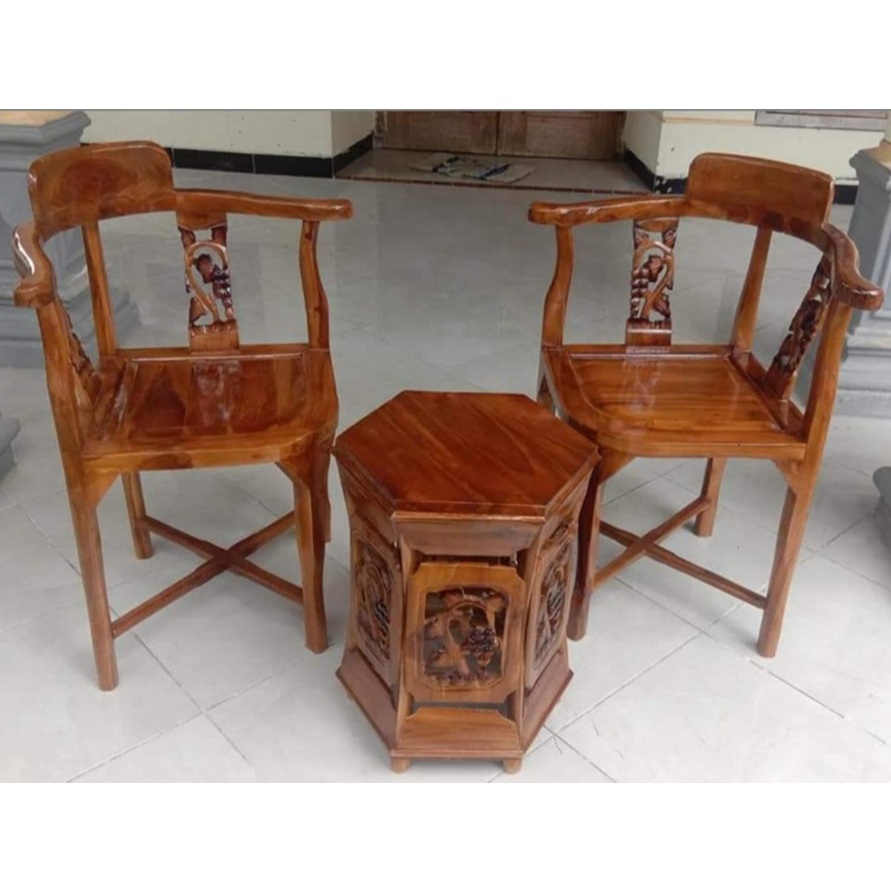 SET KURSI ANGGUR KURSI TERAS UKIR + MEJA – KAYU JATI JEPARA