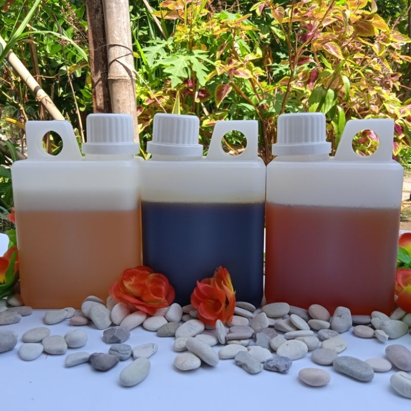 

Harga Promo (Beli 1/2 kg dikirim 1 kg). Madu Randu/ Madu Kelengkeng/ Madu Hitam. Asli dan murni tanpa campuran. Langsung dipanen dari peternak lokal.