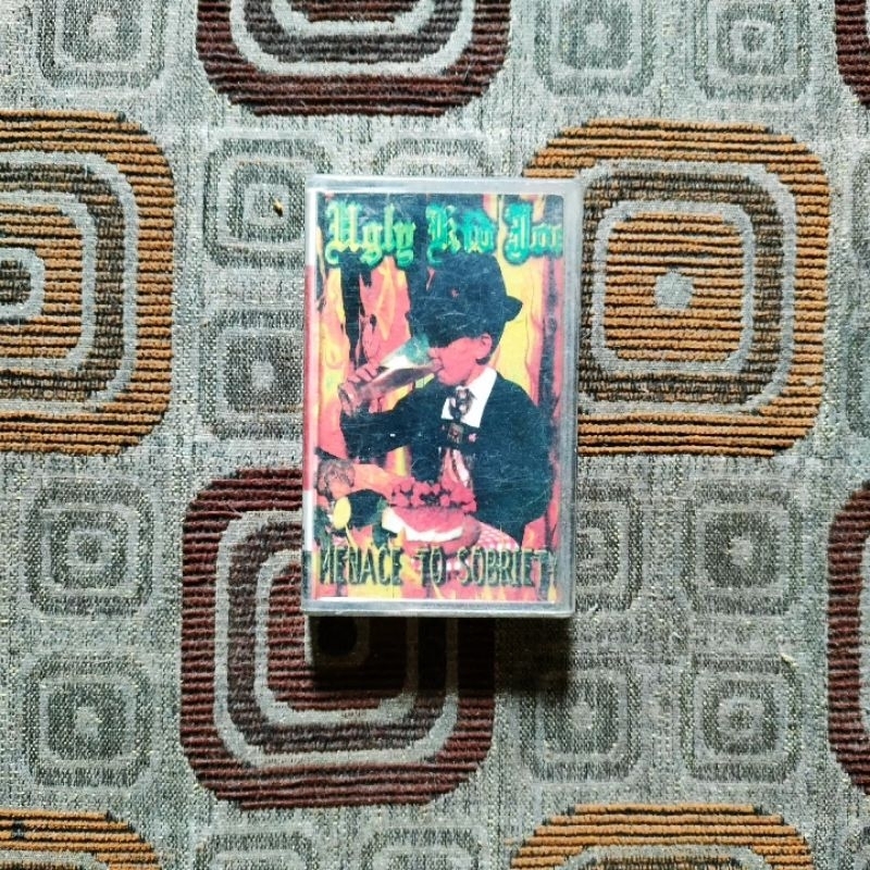 kaset pita UGLY KID JOE - MENACE TO SOBRIETY