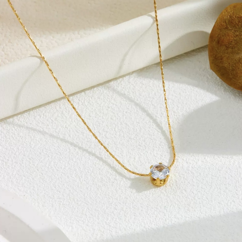 Kalung Titanium Wanita Rantai Tipis Liontin Permata Oliver PTK-87