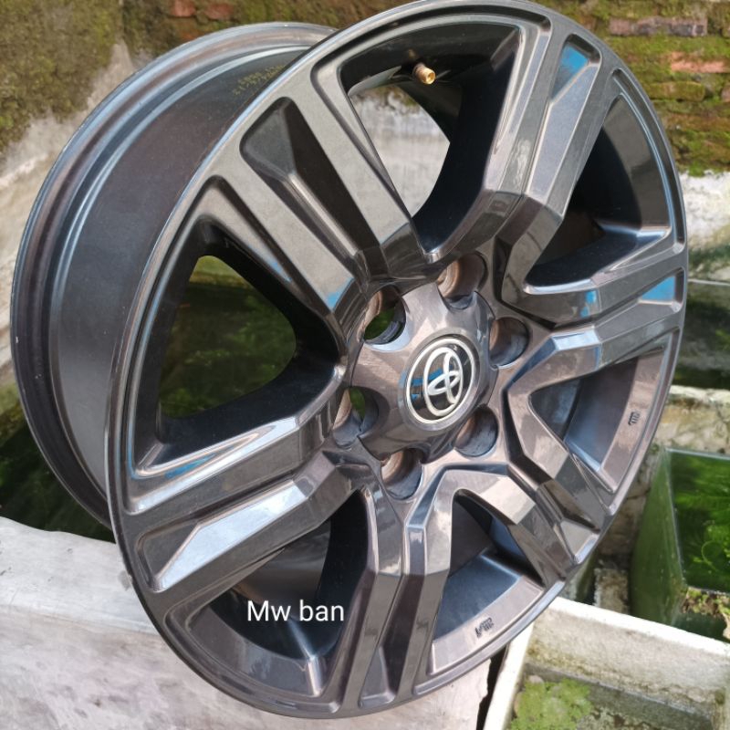 velg original hilux r17 pcd 6x139