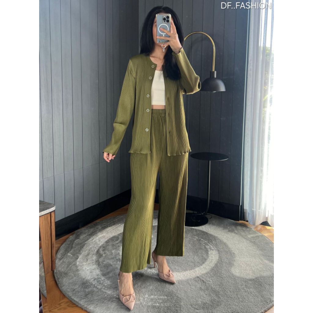 Penawaran Terbatas! STELAN WAVY KULOT ATASAN CARDIGAN / SET WAVY ROK CARDIGAN SET ROK PLISKET WAVY