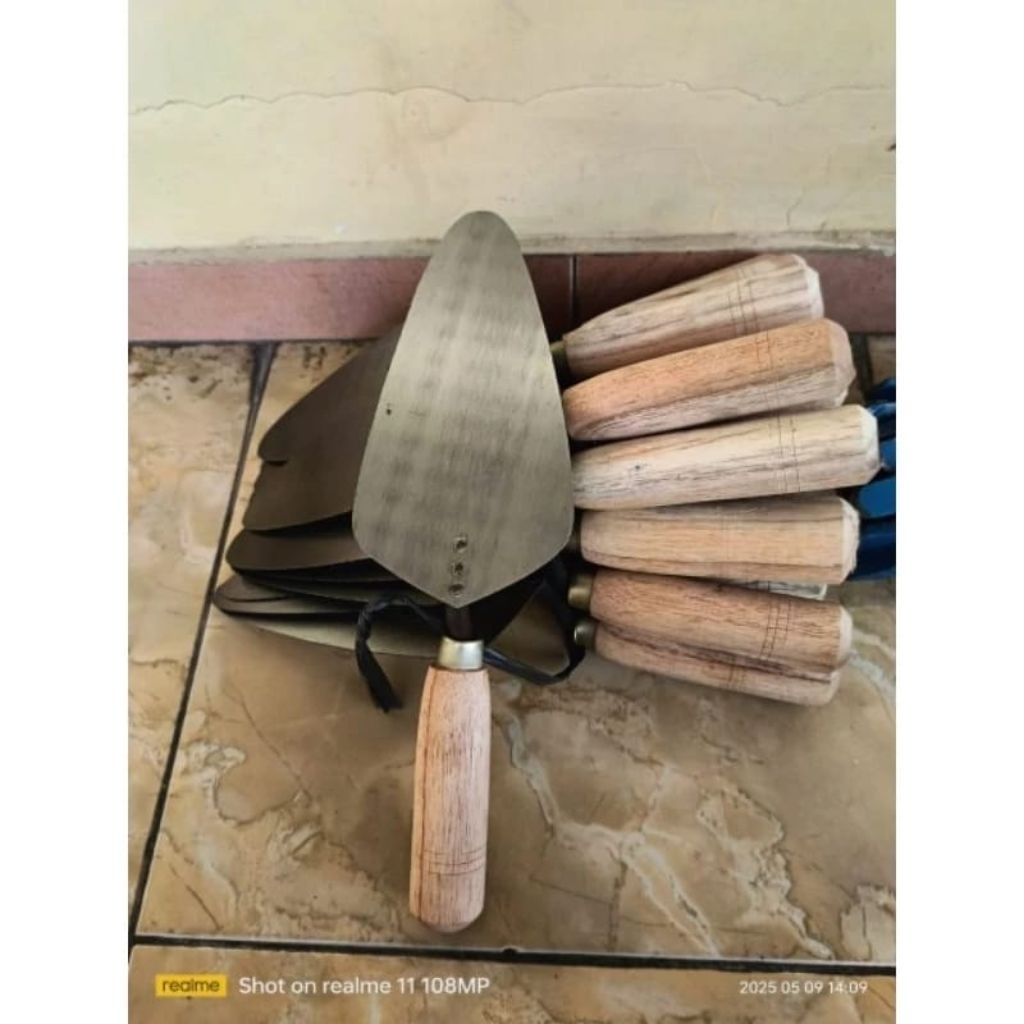 Cetok Galur Asli Ori / Cetok Semen / Cetok adukan Ukuran 20cm