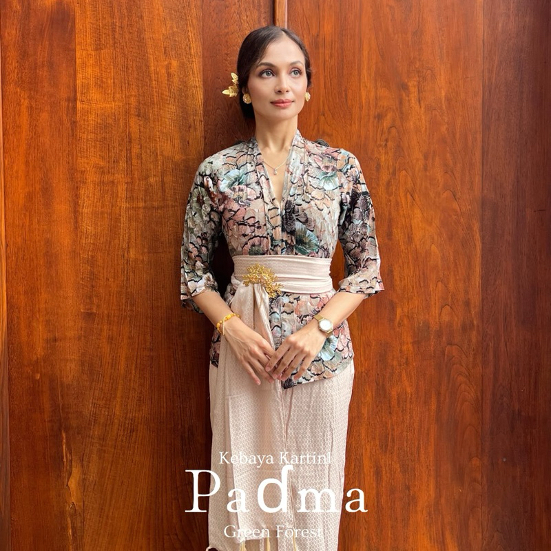 Kebaya Bali Azzura | Kebaya Kutubaru Katun Silk | Kebaya Bali | Kebaya Kutu baru | Kebaya Wisuda | K