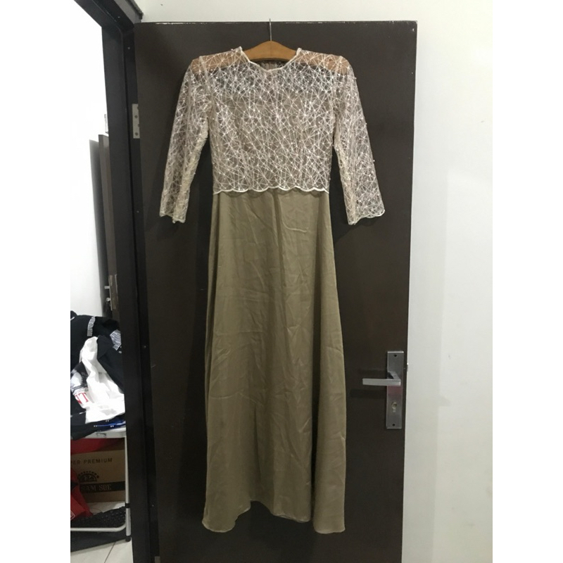 Dress bridesmaid hijau size M