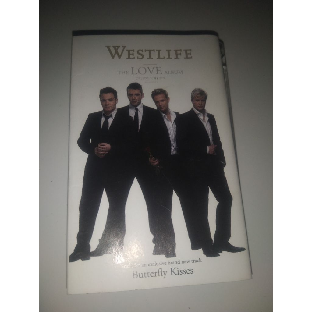 Kaset Original Westlife - Love Deluxe Edition