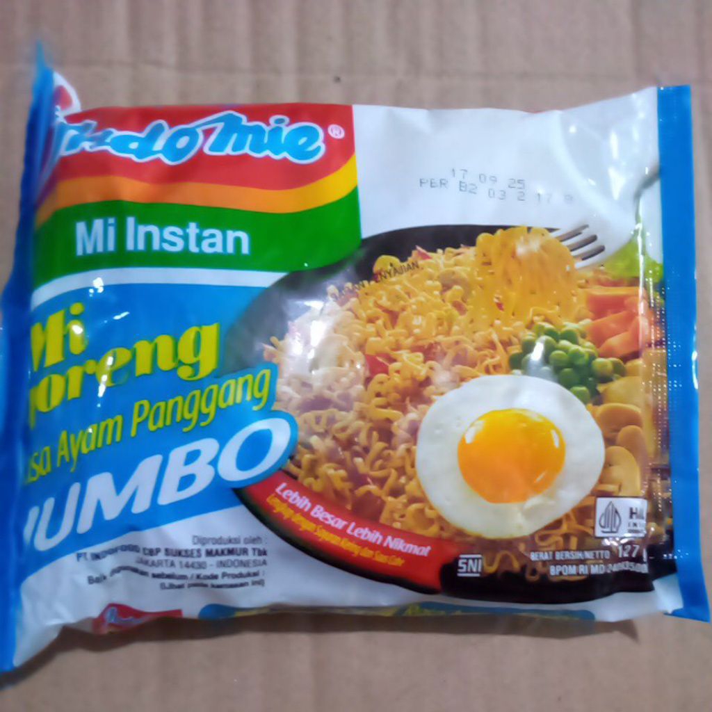 

Indomie MIE GORENG JUMBO rasa ayam panggang 127 gram mi instan
