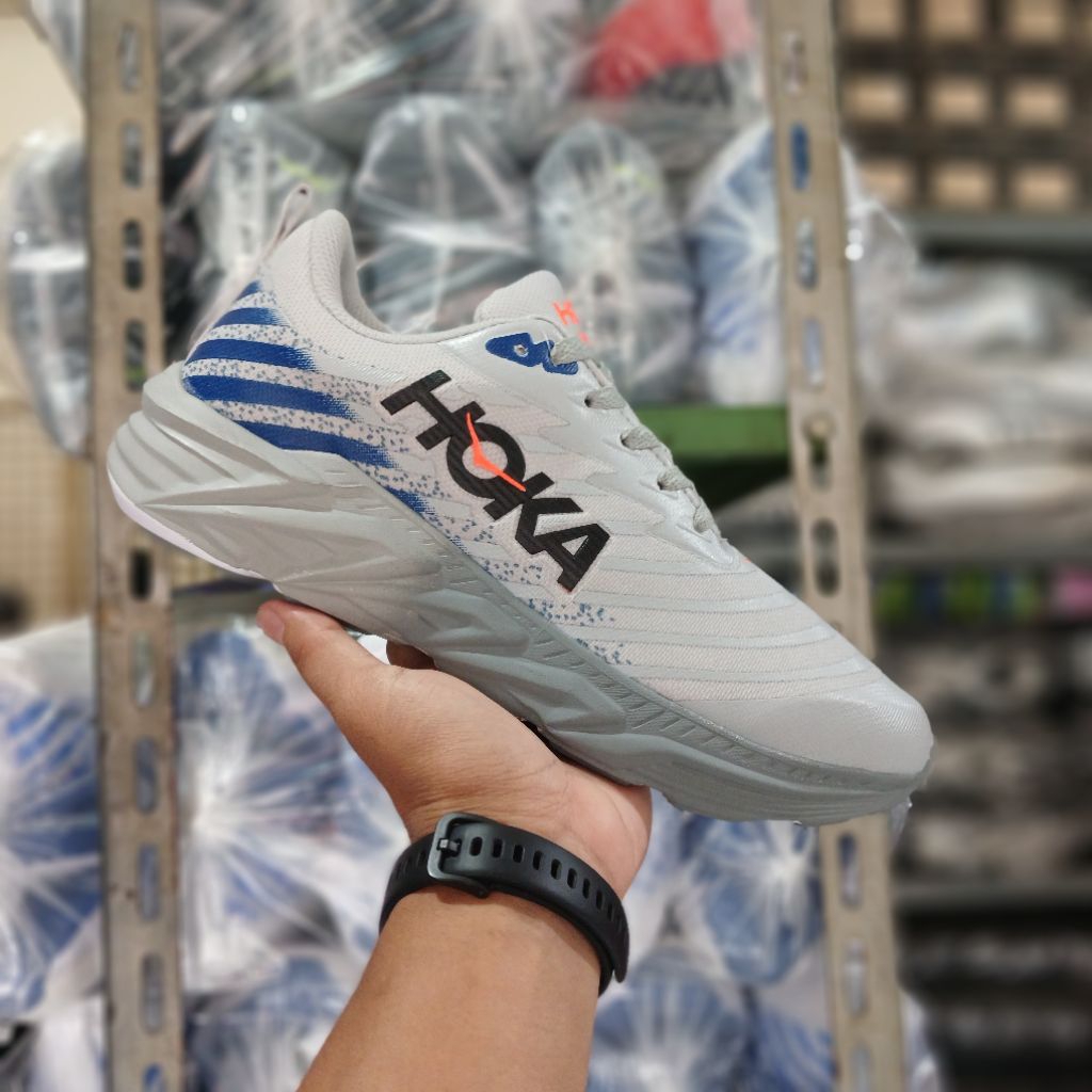 sepatu olahraga pria.sepatu lari.sepatu olahraga.sepatu ringan