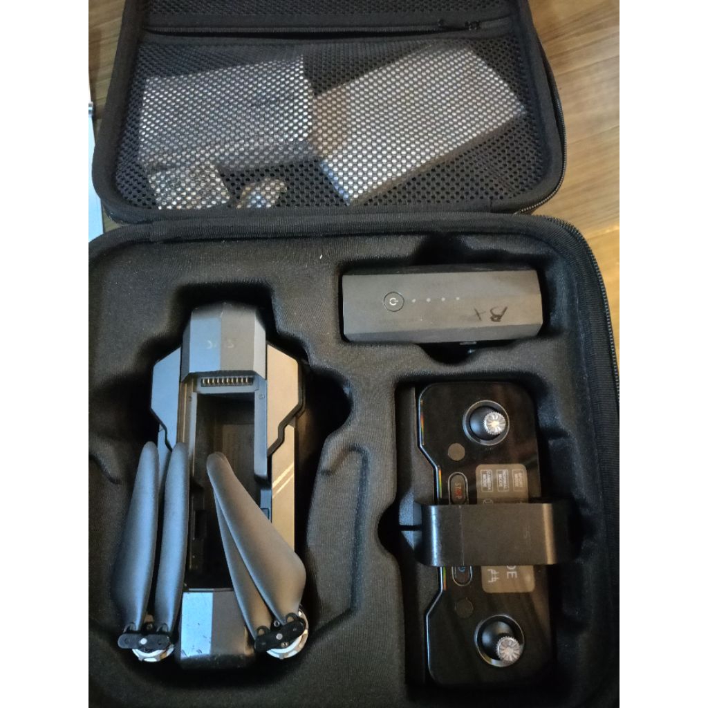 DRONE SJRC F11 4K GIMBAL KAMERA