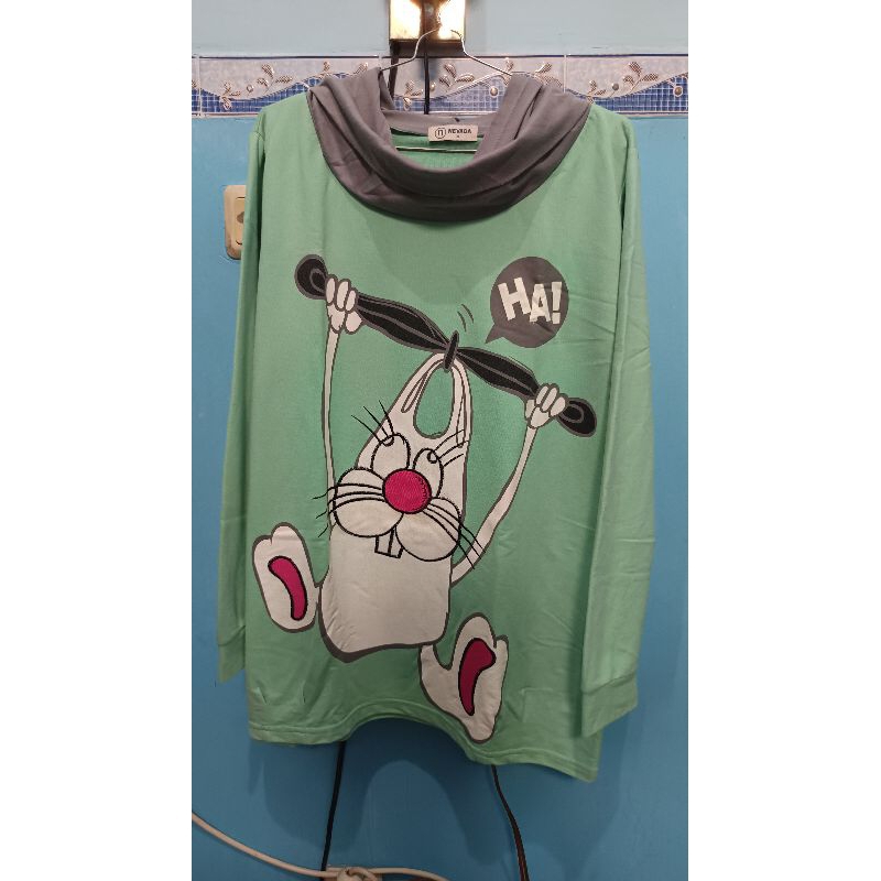 NEVADA Hoodie Motif Kartun (preloved)