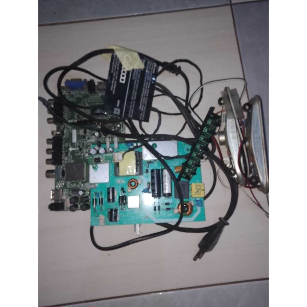 Mesin tv COOCAA 32E5D