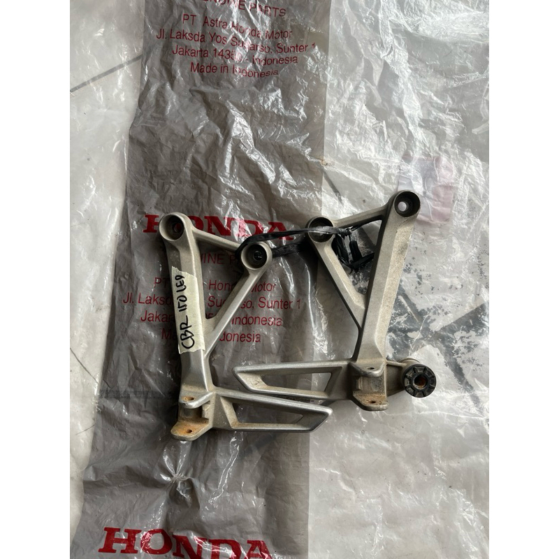 postep belakang cbr 150 led k15 bekas ori
