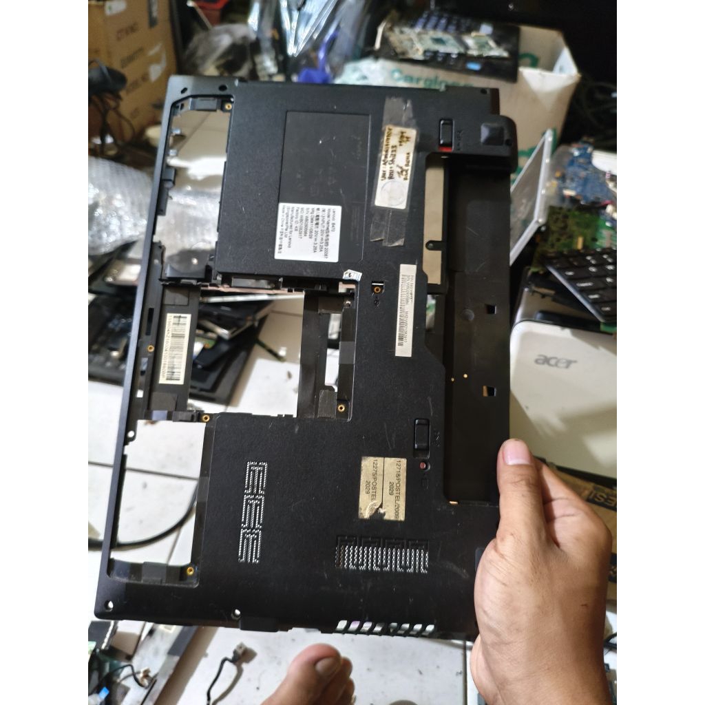 casing mesin bawah laptop Lenovo b470 ori