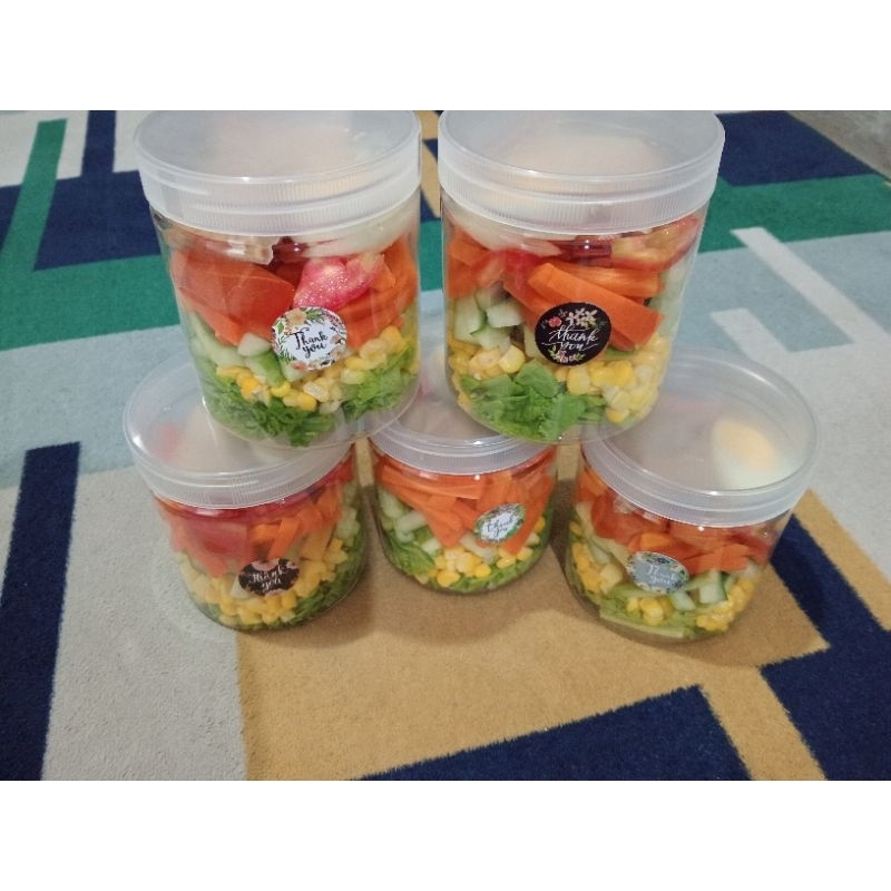 

buah potong & salad sayur mama nay