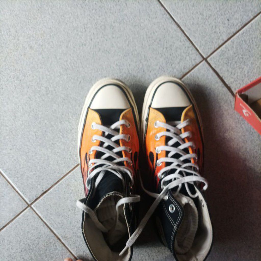 Converse flame