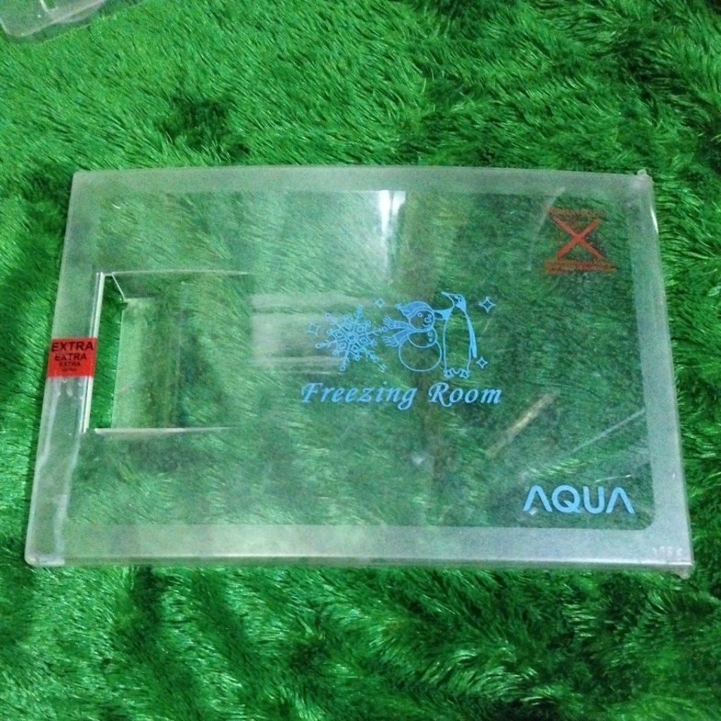Tutup freser kulkas aqua /sanyo ukuran 25,5 x37,5