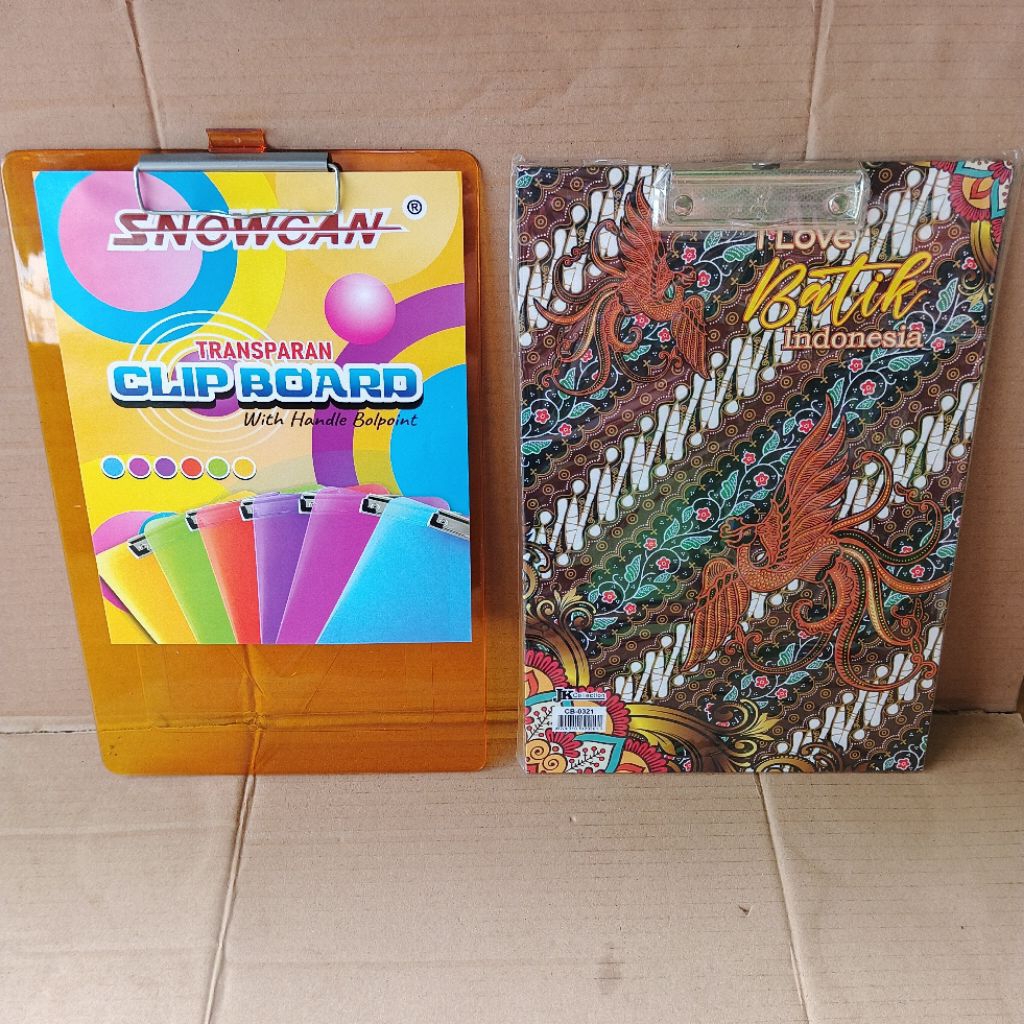 

5 Pcs Clipboard Batik & Warna TEBAL ( Ukuran Folio )