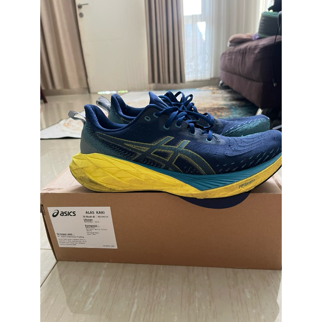 Sepatu Asics Novablast 4 Used Like New