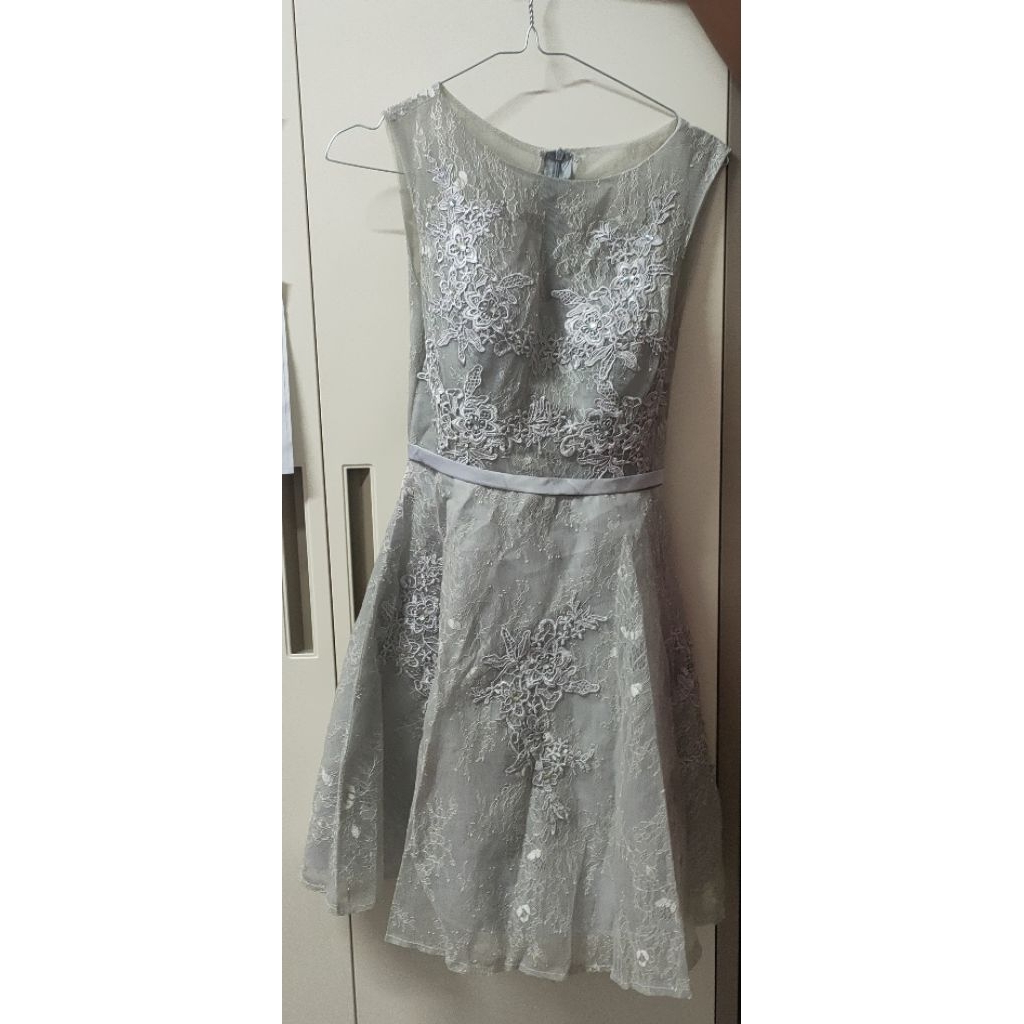 dress preloved abu abu silver