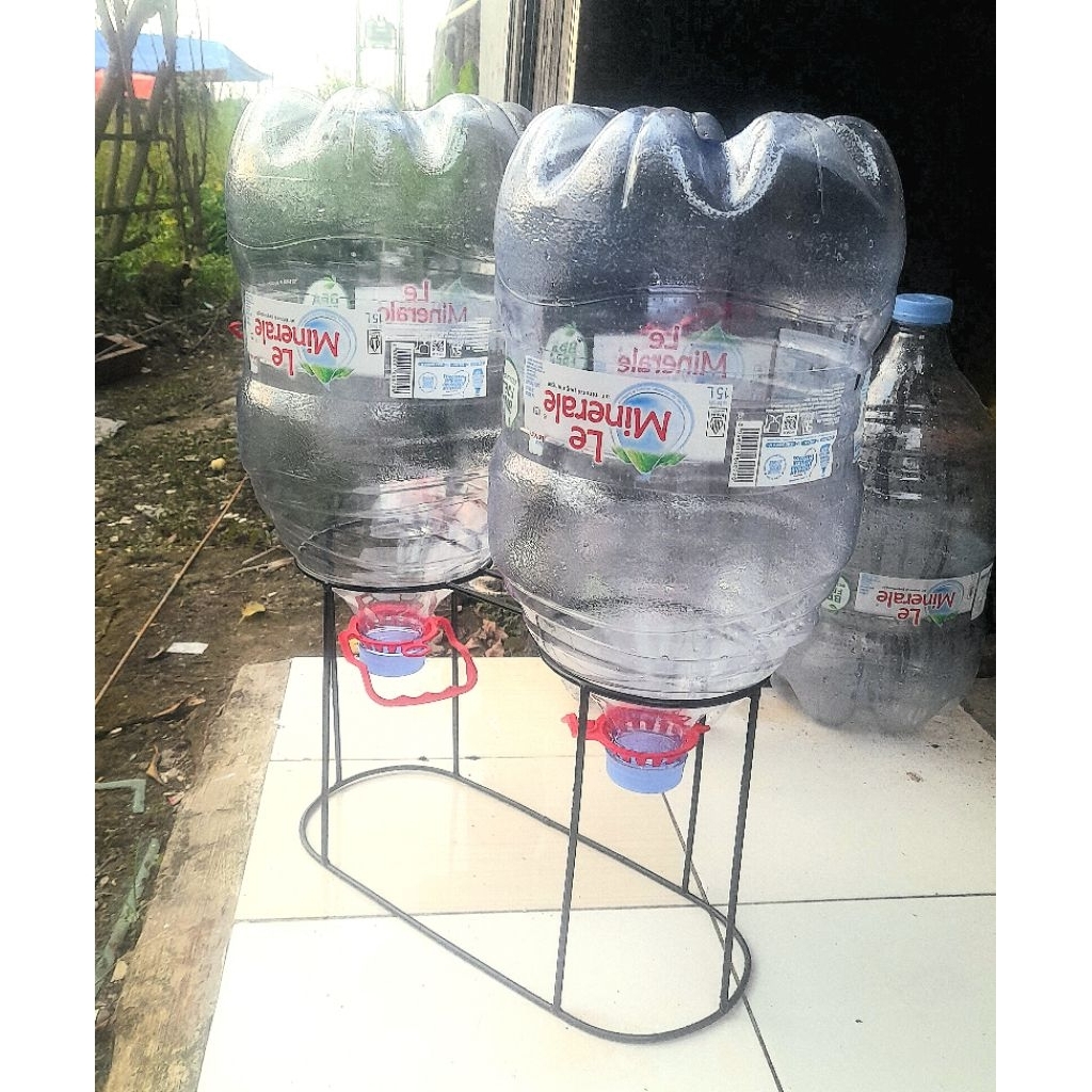 dudukan aquarium galon le mineral 2 in 1 warna hitam