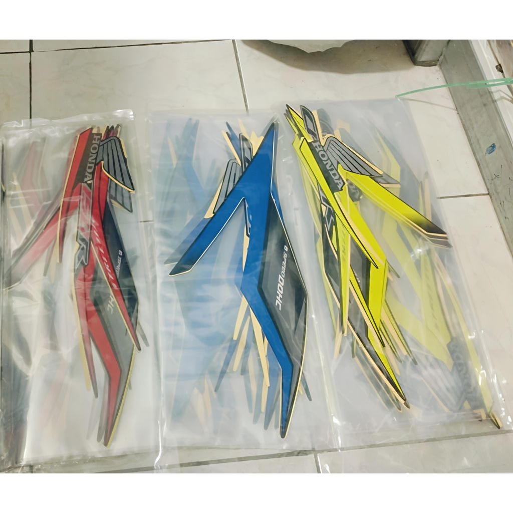 Striping motor / les tangki CB 150 R 2018