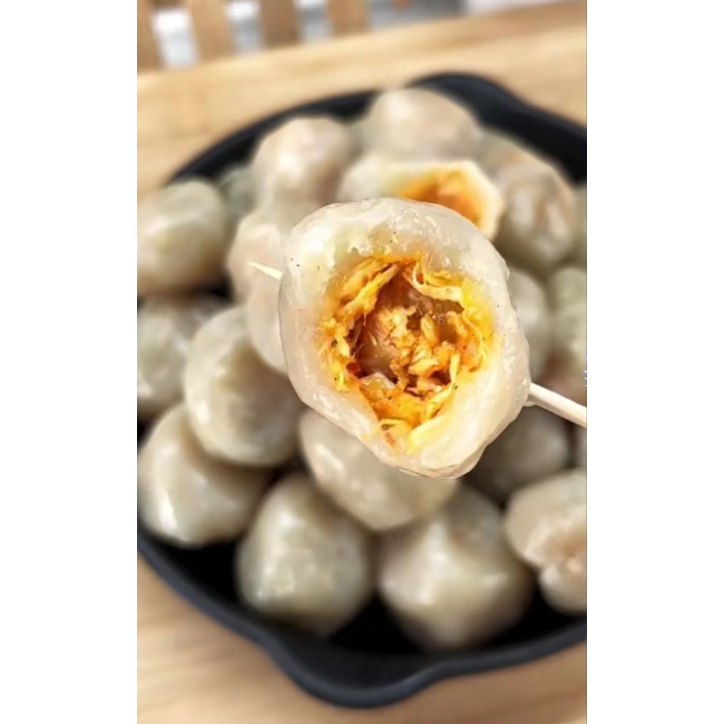 

Cilok isi Ayam suwir pedas Jumbo.