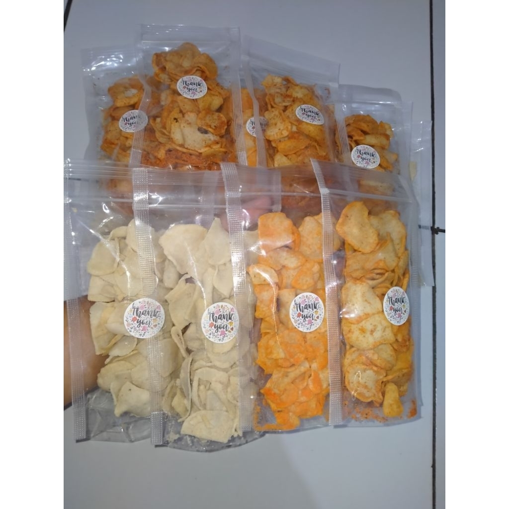

Basreng paket Tester isi 4pcs dengan varian rasa yg berbeda