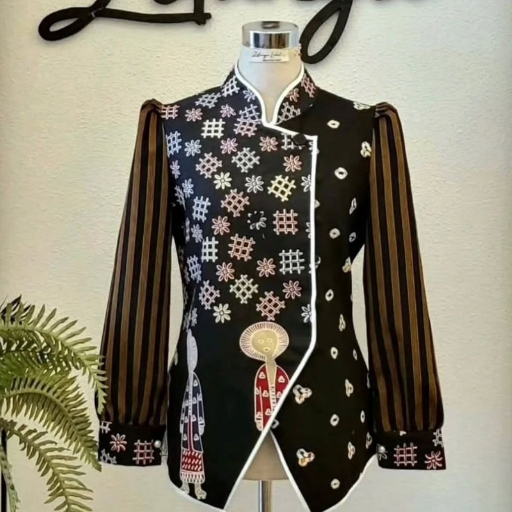 Blus Batik Motif Mbok Jamu - Atasan Batik - Blus Batik