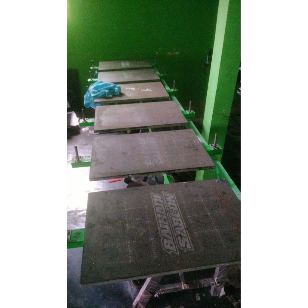 Meja Sablon Thailand 6 palet 40 x 60 mdf hijau