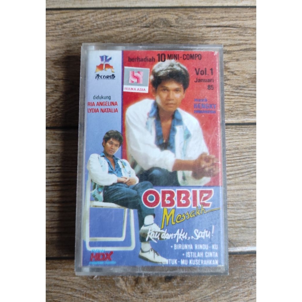 kaset pita OBBIE MESSAKH "kau dan aku satu"