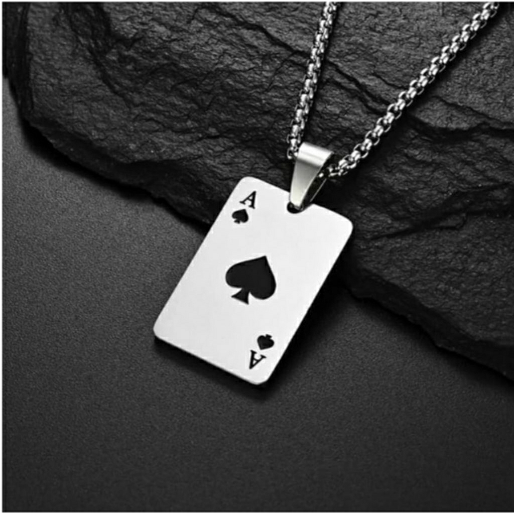 Kalung baja titanium liontin Ace poker scop hitam merah keberutungan anti karat