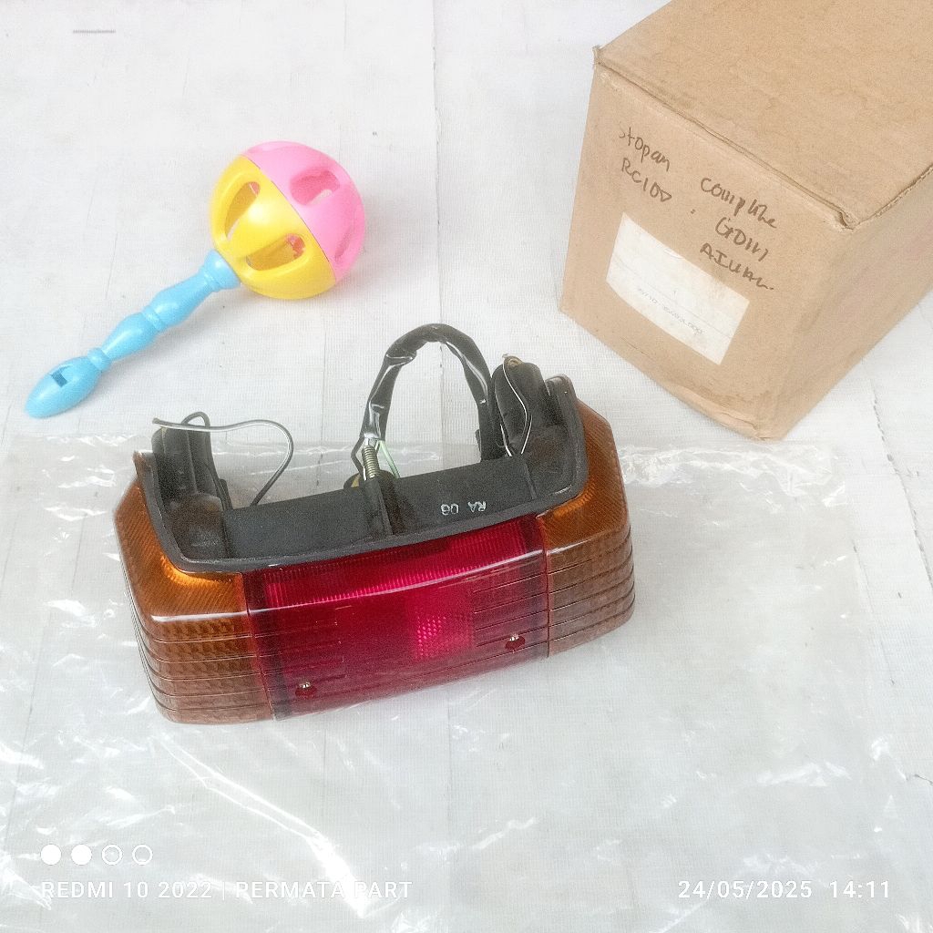 lampu belakang stop lamp suzuki rc80 rc 80 rc100 rc 100 bravo ori original suzuki sgp