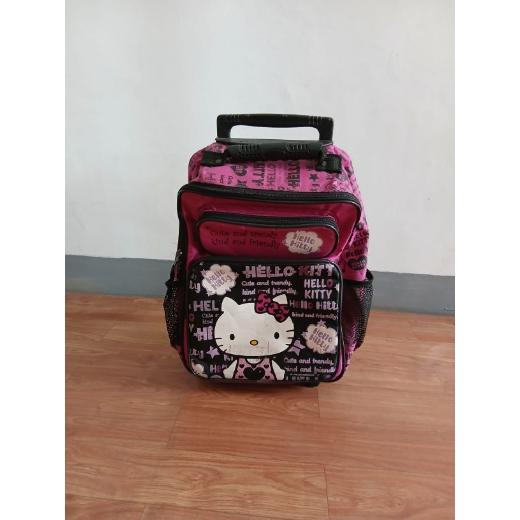 Tas Sekolah Hello Kitty Bekas